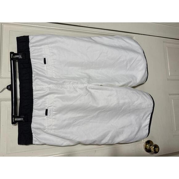 🍁Aeropostale white and black swim trunks board shorts size XL🍁 - Picture 4 of 7